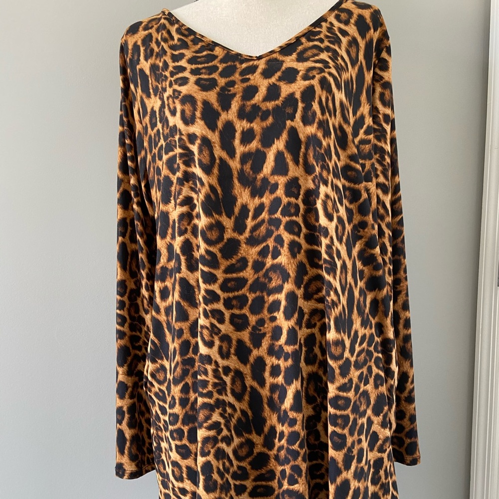 MTS Leopard Print V Neck Dress with Pockets, Size Large NWOT‎
